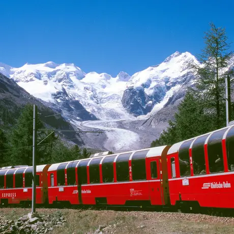 VAL ROSEG E IL TRENINO ROSSO