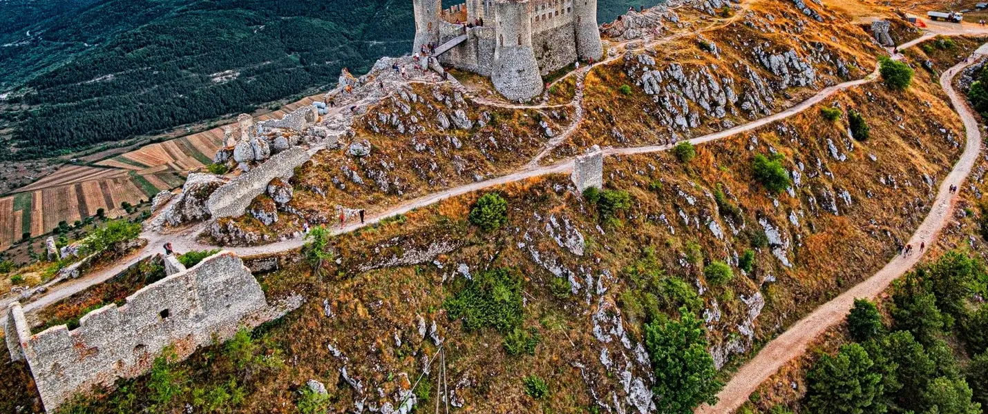 ABRUZZO DA SCOPRIRE: DA ROCCA CALASCIO AL LAGO DI SCANNO