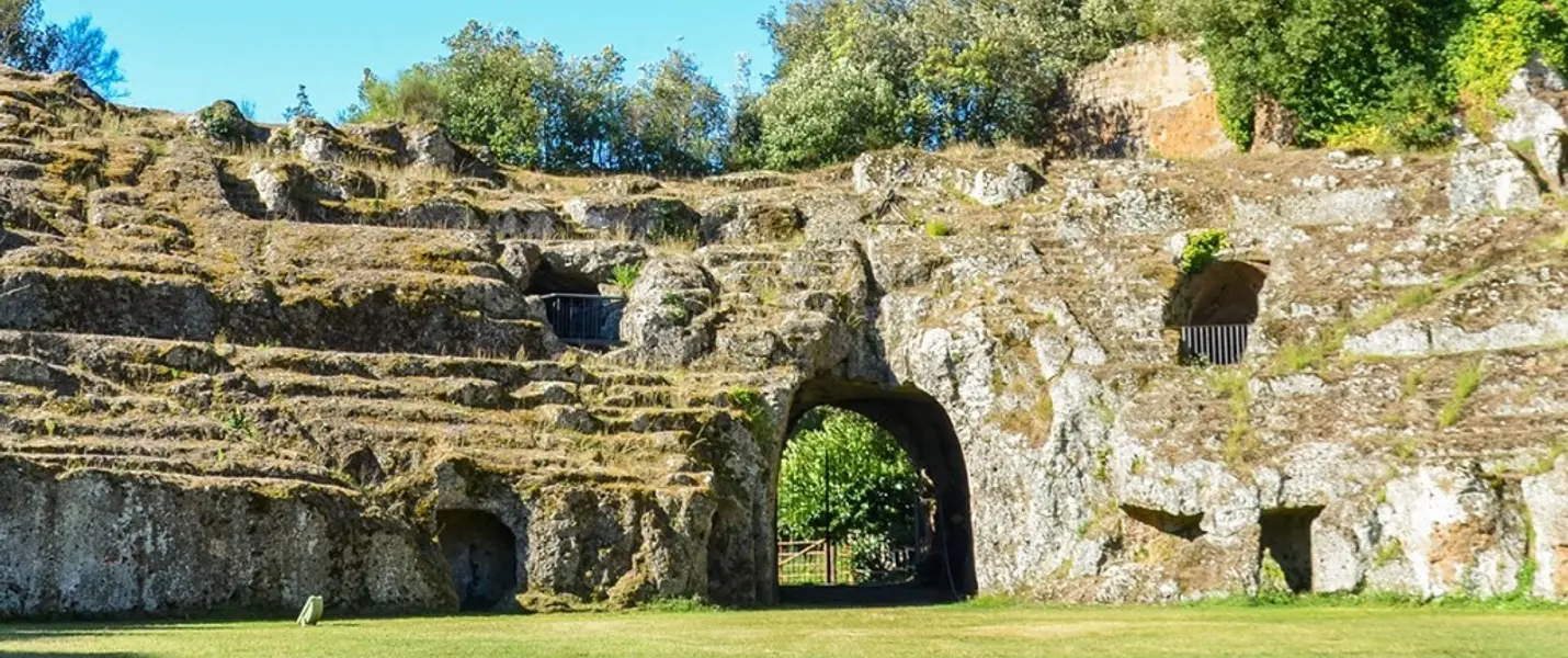 TARQUINIA, SUTRI E CALCATA VECCHIA