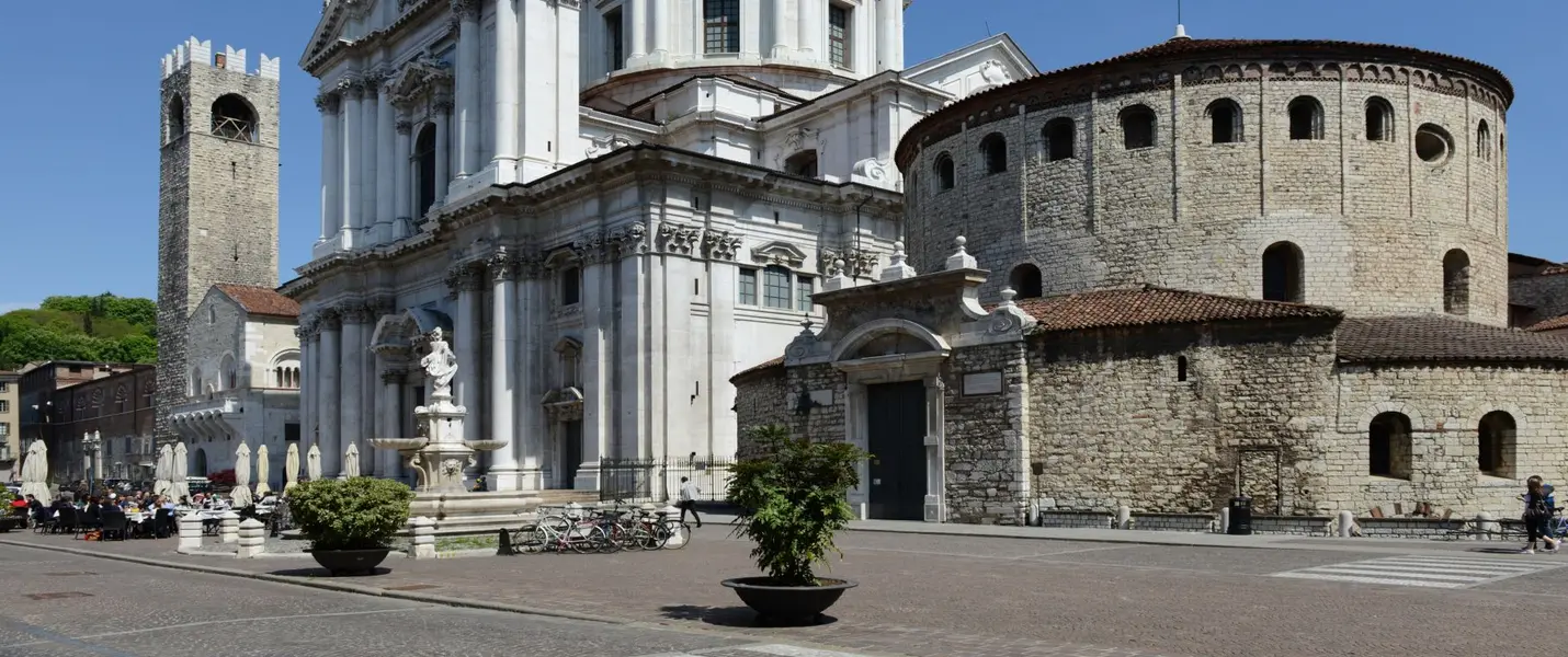 Brescia, Tiziano & S Giulia -Unesco-