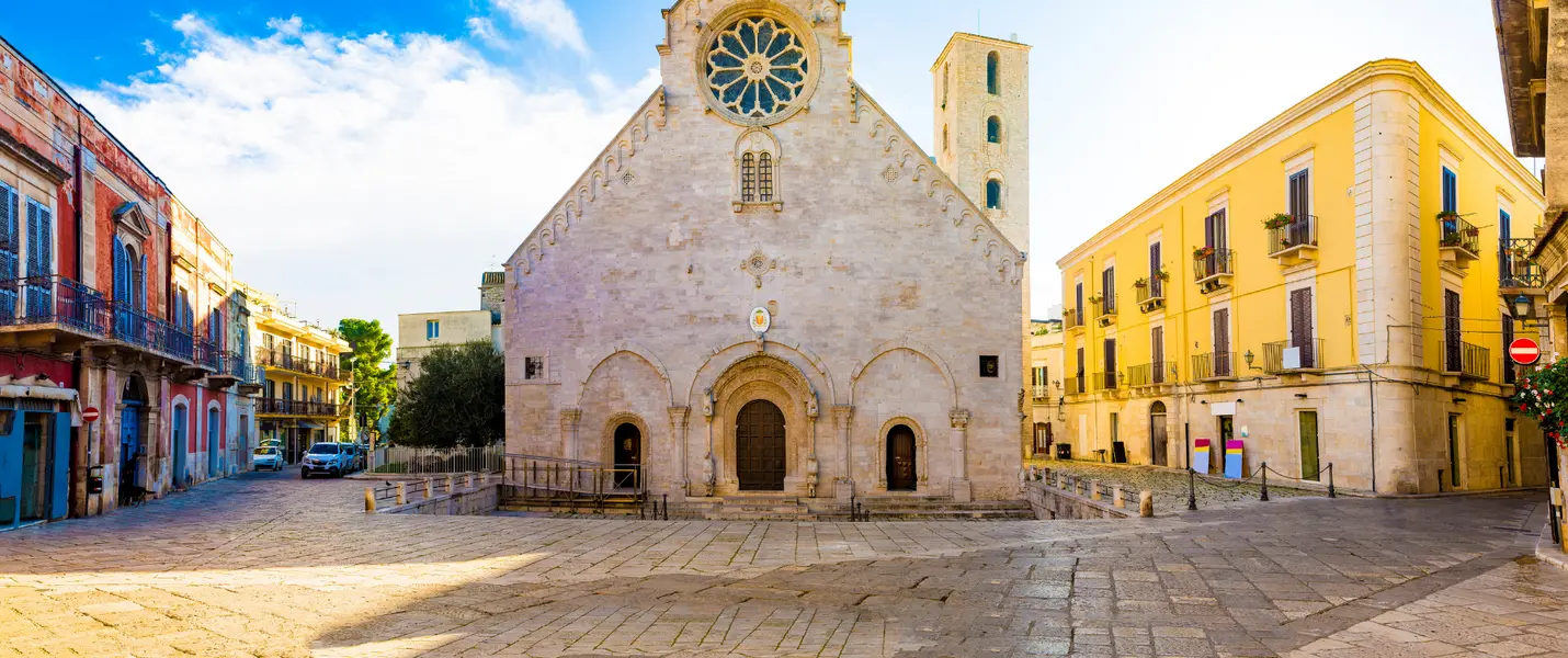 BARI, ANDRIA E TRANI: TRA CHIESE ROMANICHE E CASTELLI SVEVI