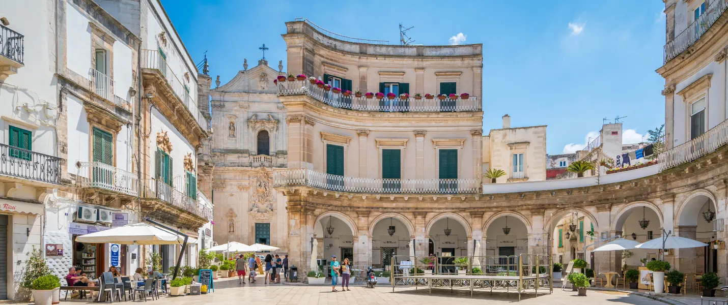 PUGLIA: VALLE D'ITRIA E CARNEVALE DI PUTIGNANO