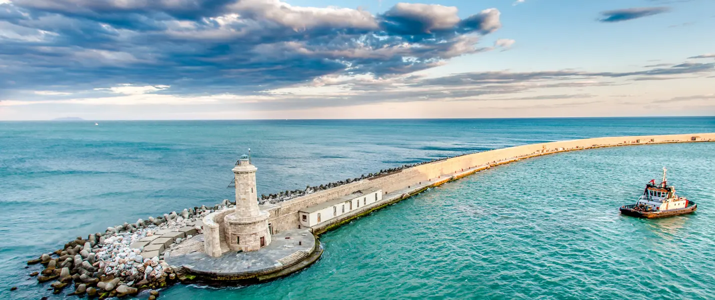 LIVORNO: LE FORTEZZE, I FOSSI E LA TERRAZZA