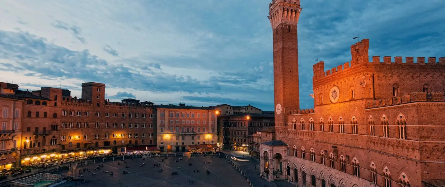 SIENA GIOIELLO MEDIOEVALE