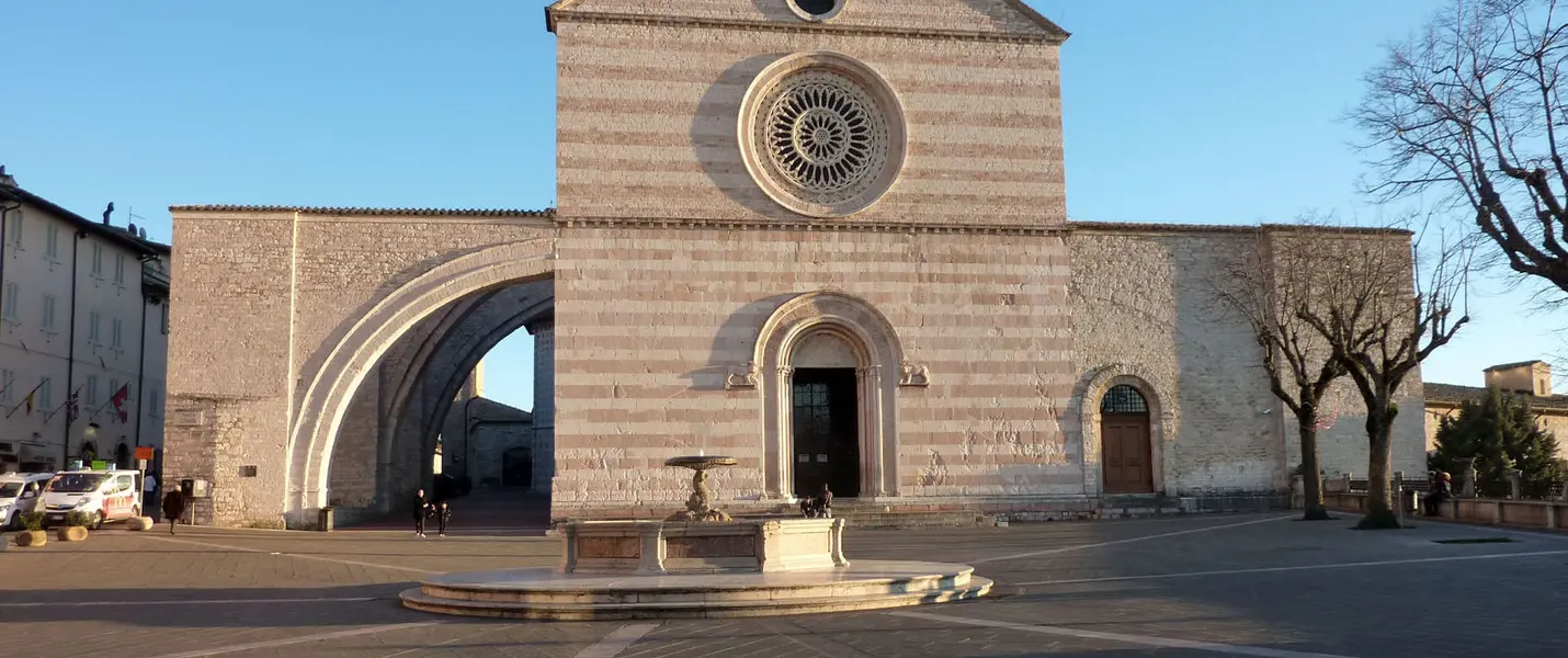 GIOTTO E LA BASILICA DI ASSISI