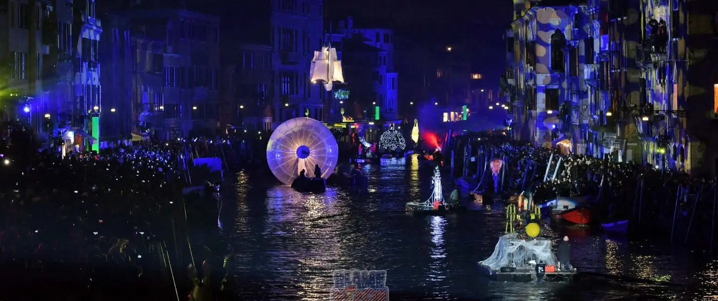 VENEZIA E IL CARNEVALE SULL'ACQUA