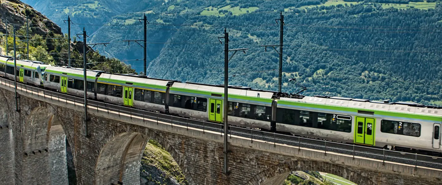 BERNA, THUN E IL TRENINO VERDE DELLE ALPI